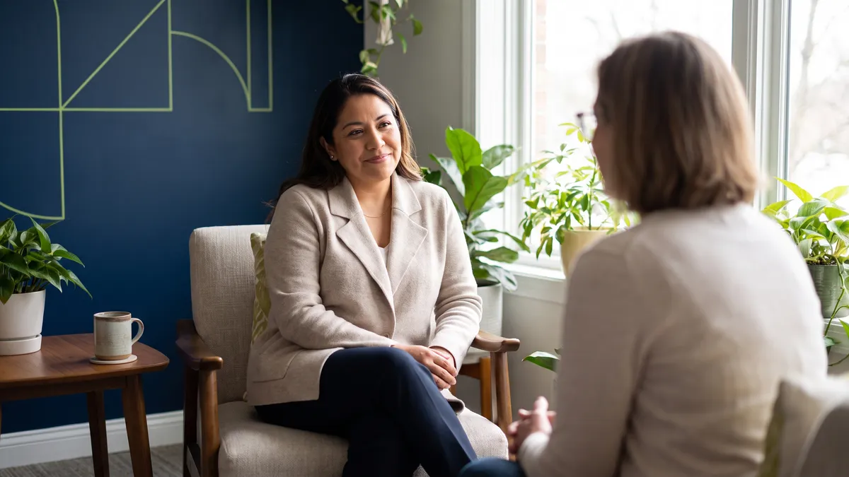 Therapy in Spanish: what it costs in Texas vs. Piedras Negras